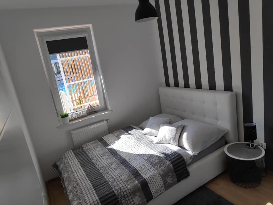 Apartment 4 Seasons- Basen Wewnetrzny,jacuzzi,sauna,silownia I Kulkoland W Cenie!!!